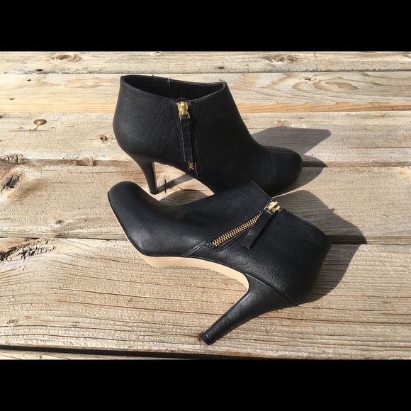 Madden Girl, Practically New Black Booties - Picture 4 of 5